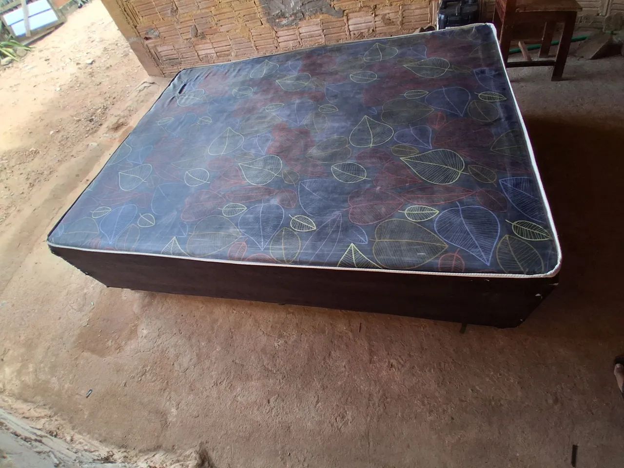 Vende-se cama box em perfeitas condições  - Foto 2