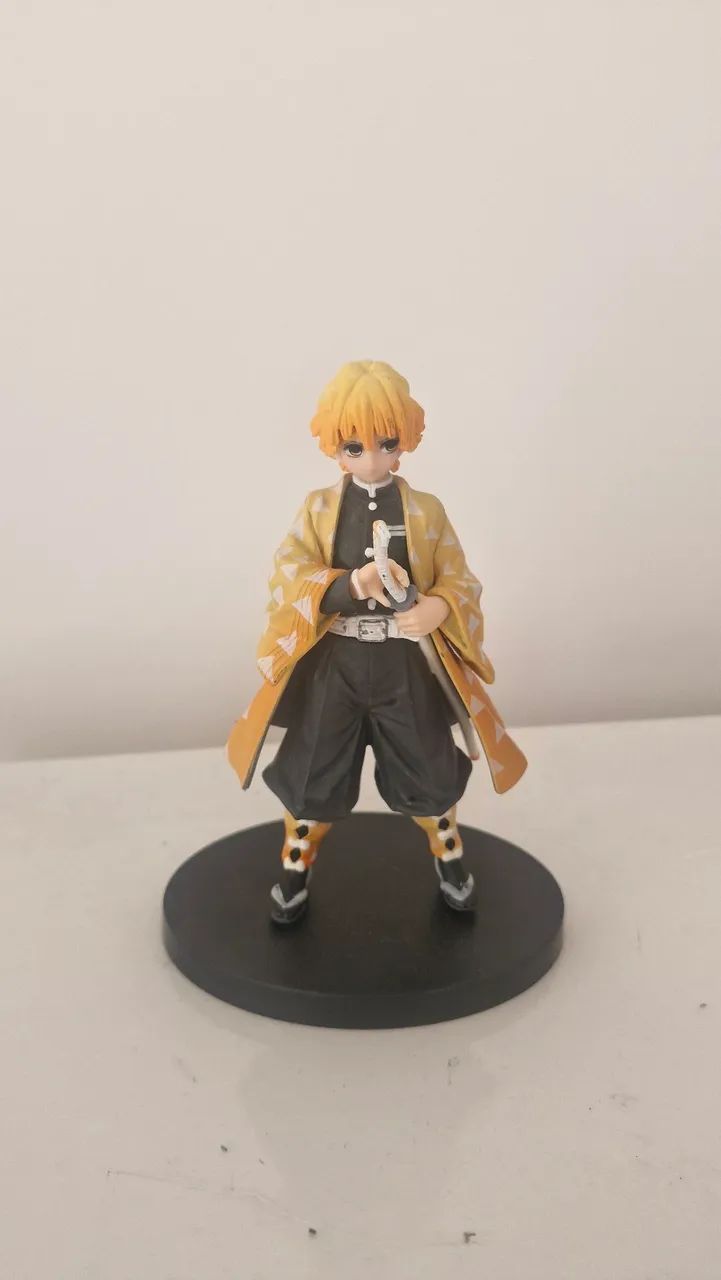 Figure zenitsu - demon slayer