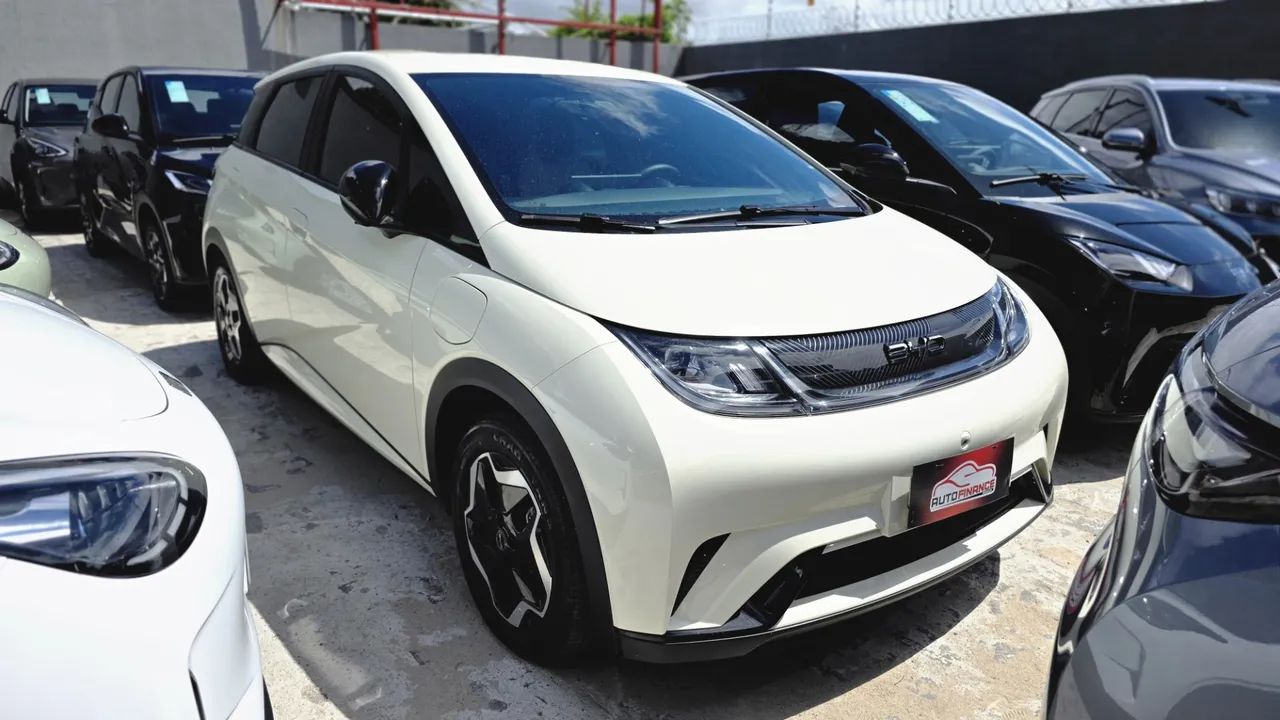 BYD Dolphin EV (Elétrico) 2026