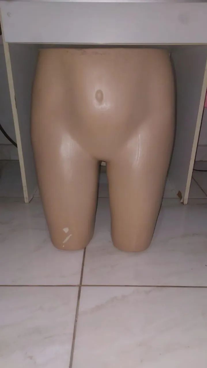 Manequim expositor de short pecas intimas plus size