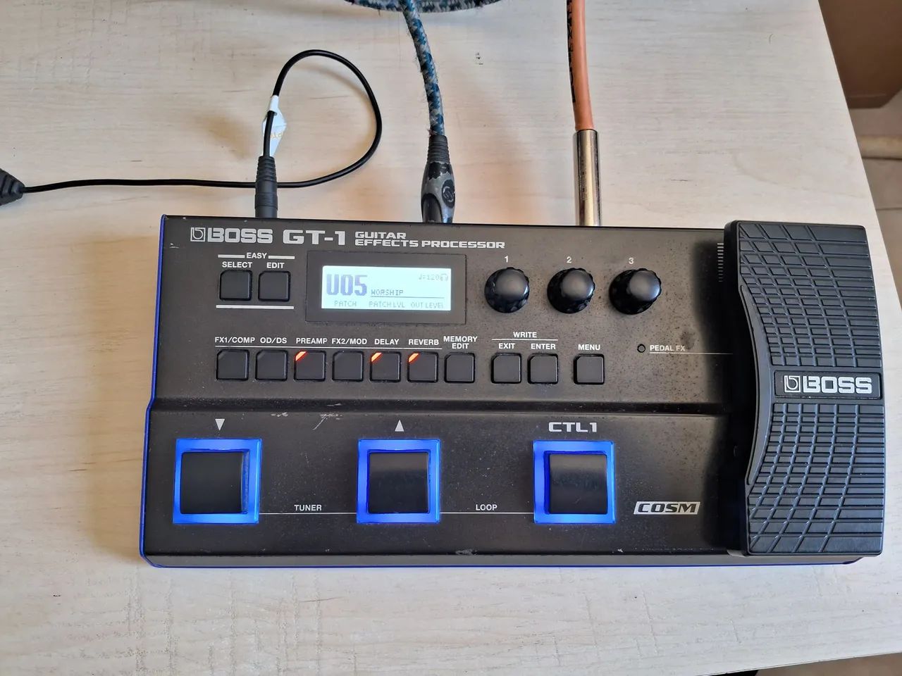 PEDALEIRA BOSS GT-1 - Instrumentos musicais - Luiz Anselmo