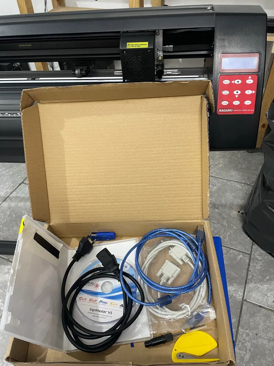 Plotter de recorte 1,2m mira laser  - Foto 2