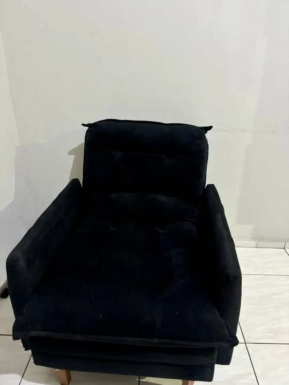 Comfortable Armchair65082468466818121