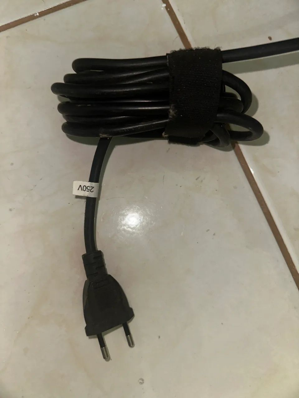 Vendo Concentrador de Oxigênio 220v - Foto 2