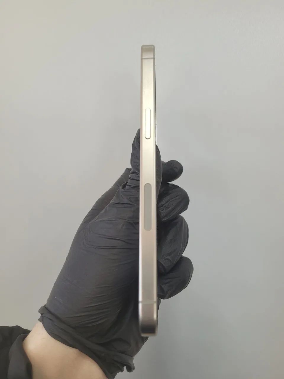 Aro Original iPhone 15 Pro Max Usado - Foto 4