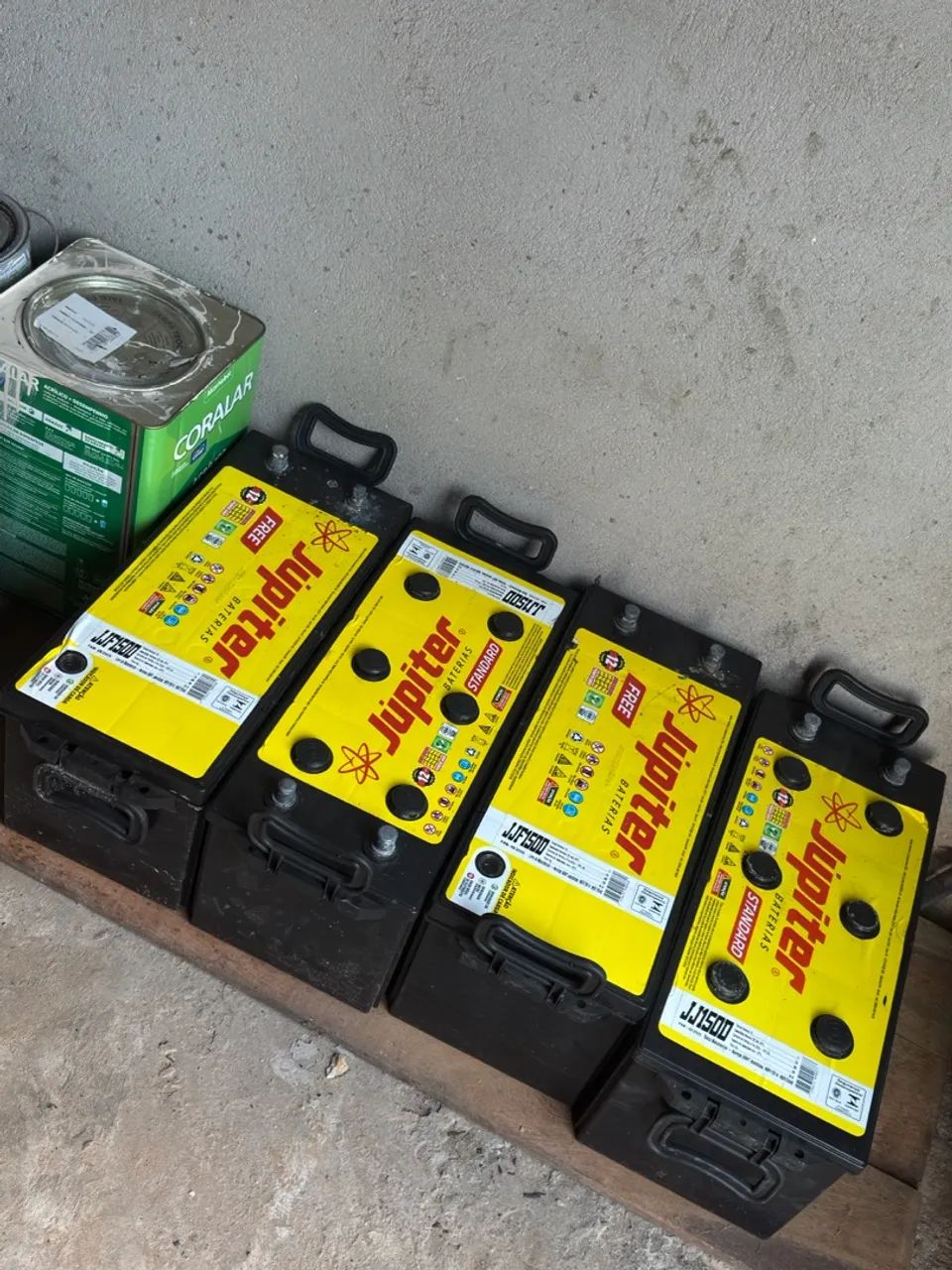 Vende-se bateria 150 amp