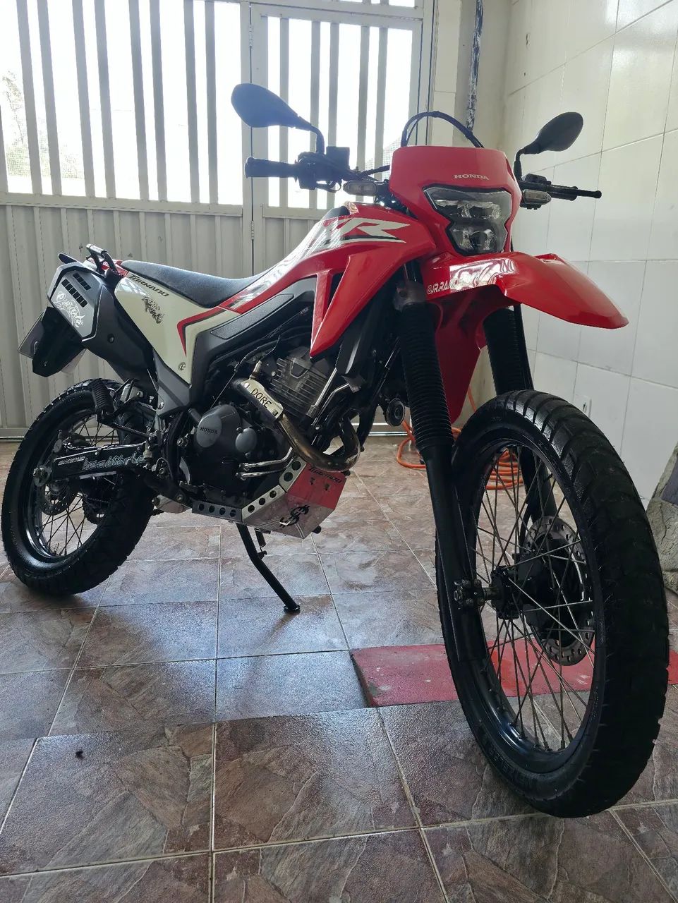 XR TORNADO 300L  - Foto 3