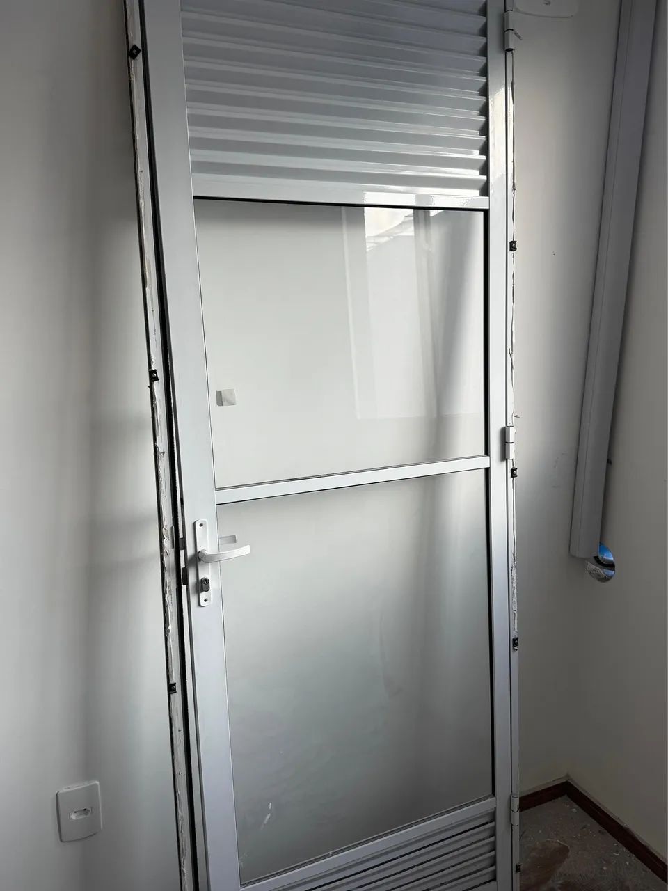 Porta alumínio com vidro