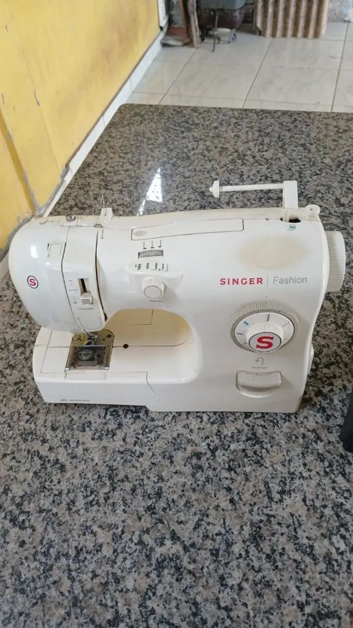 Máquina de costura Singer Fashion