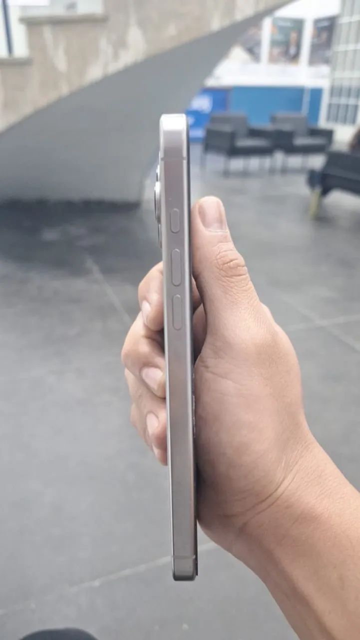 IPhone 16 pro Max  - Foto 4