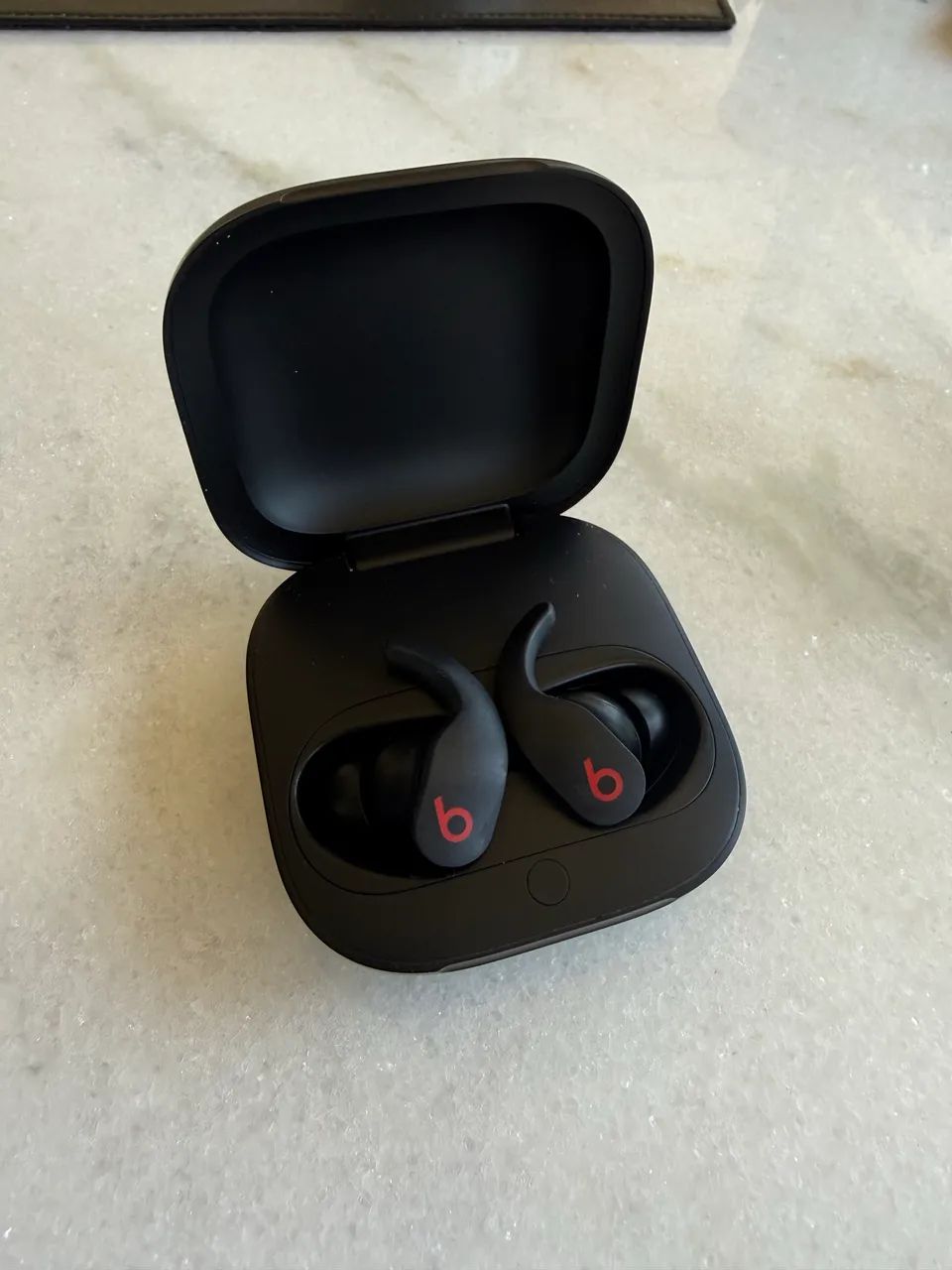 Fone Bluetooth Beats Fit Original, com caixa, cabo, completo - Foto 2