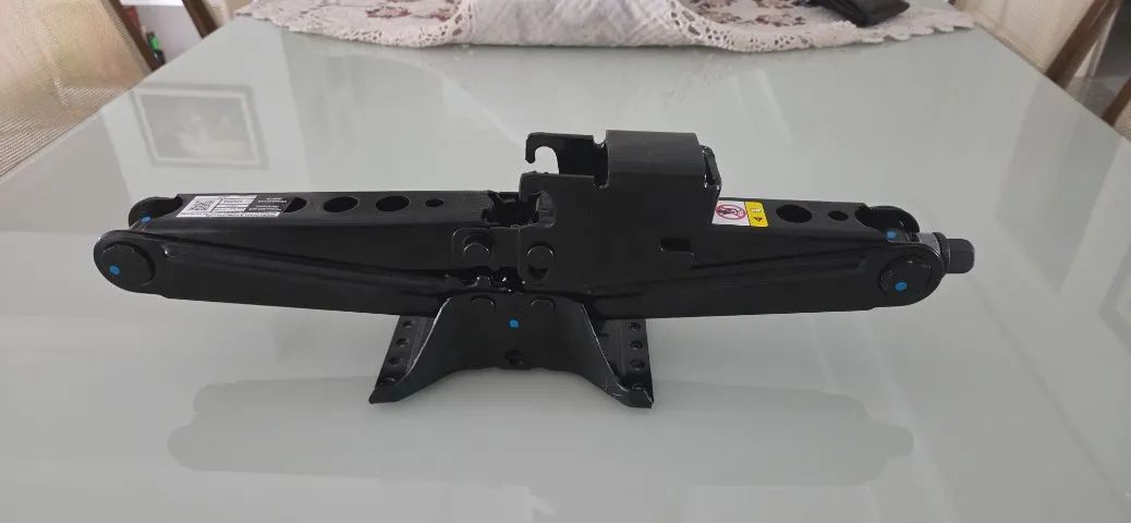 Macaco para Fiat Toro novo