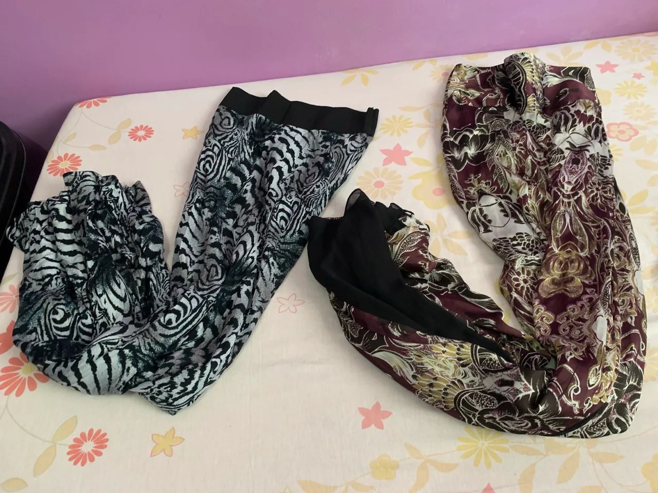 2 saias longas;  ljs TVZ, C&A; femininas - Foto 2