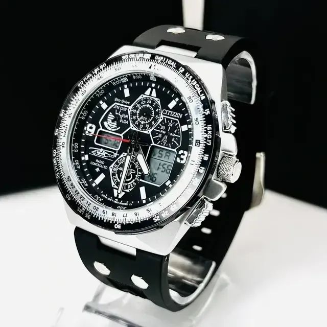 Relogio  Citizen Sikorsky Skyhawk preto  - Foto 2