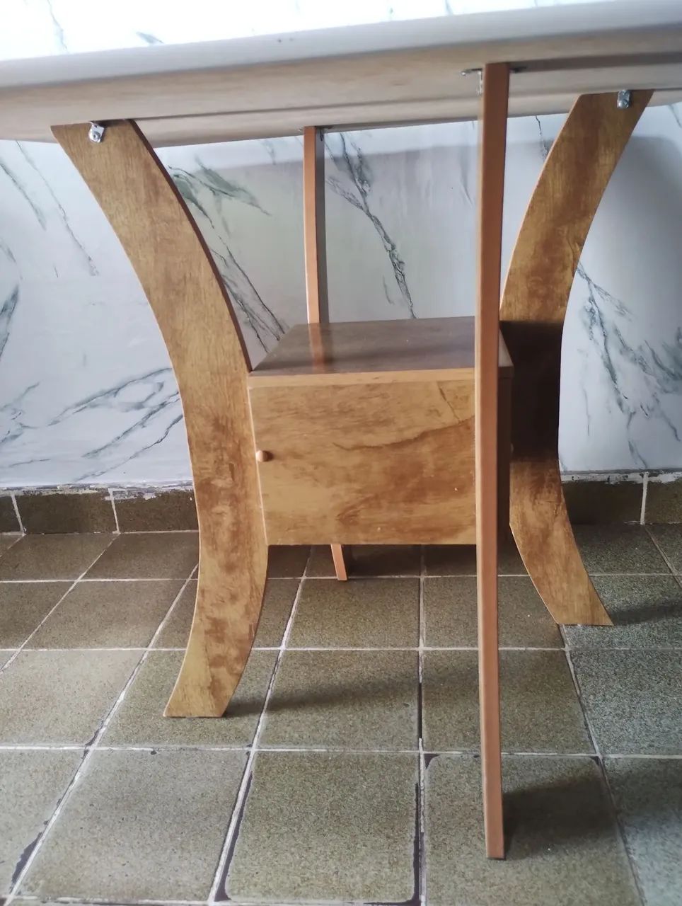 Vende-se mesa, com 2 anos de uso.  - Foto 2