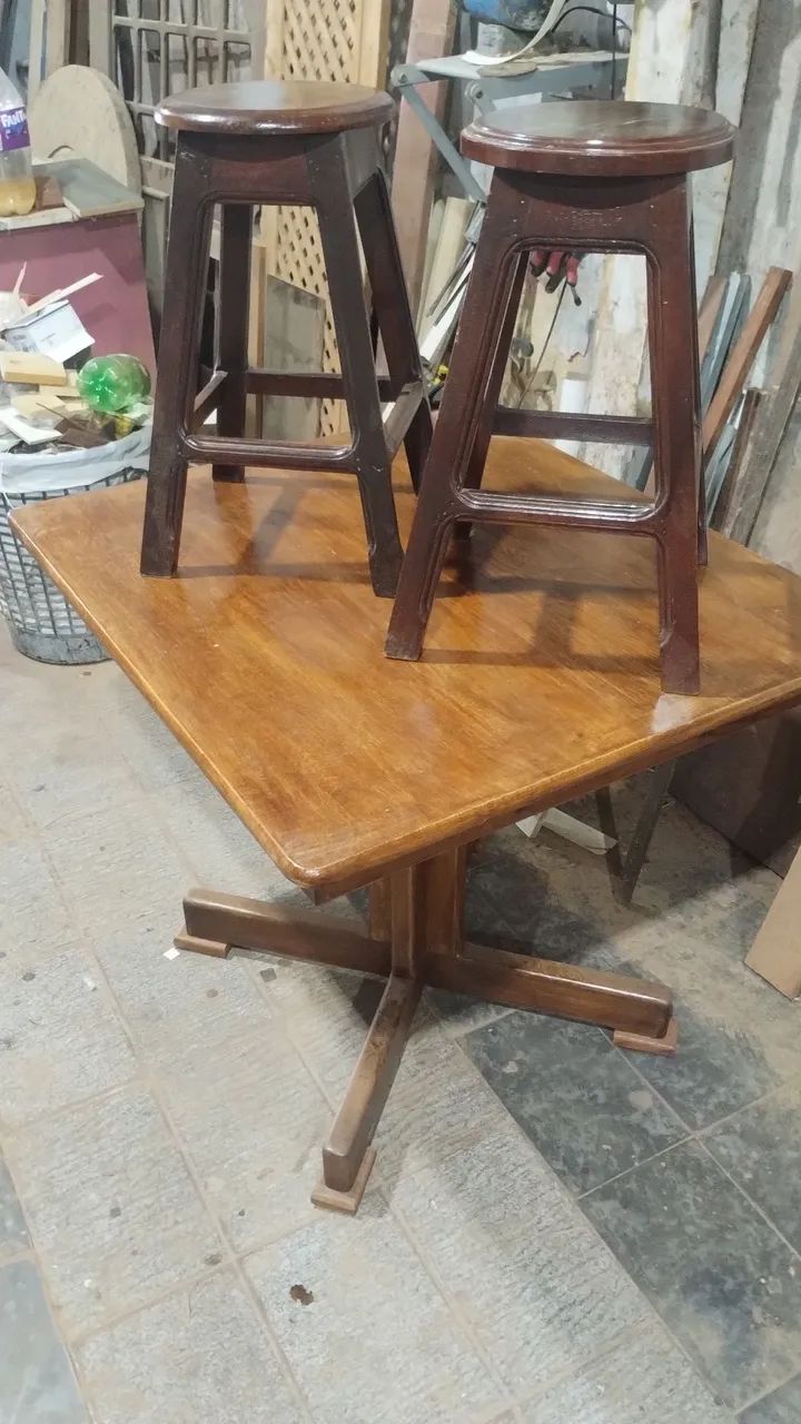 Linda mesa de madeira 