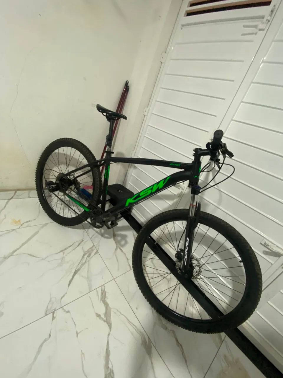BICICLETA ARO 29 KSW QUADRO 19 - Foto 2