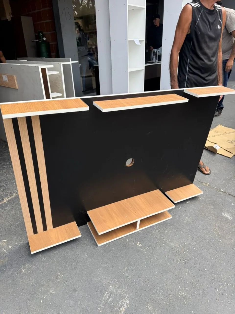 Painel preto com detalhes 0011