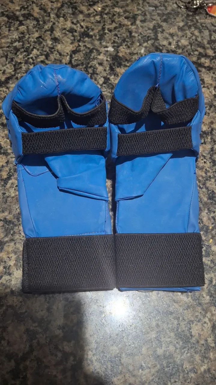 Luvas de box e karatê  - Foto 2