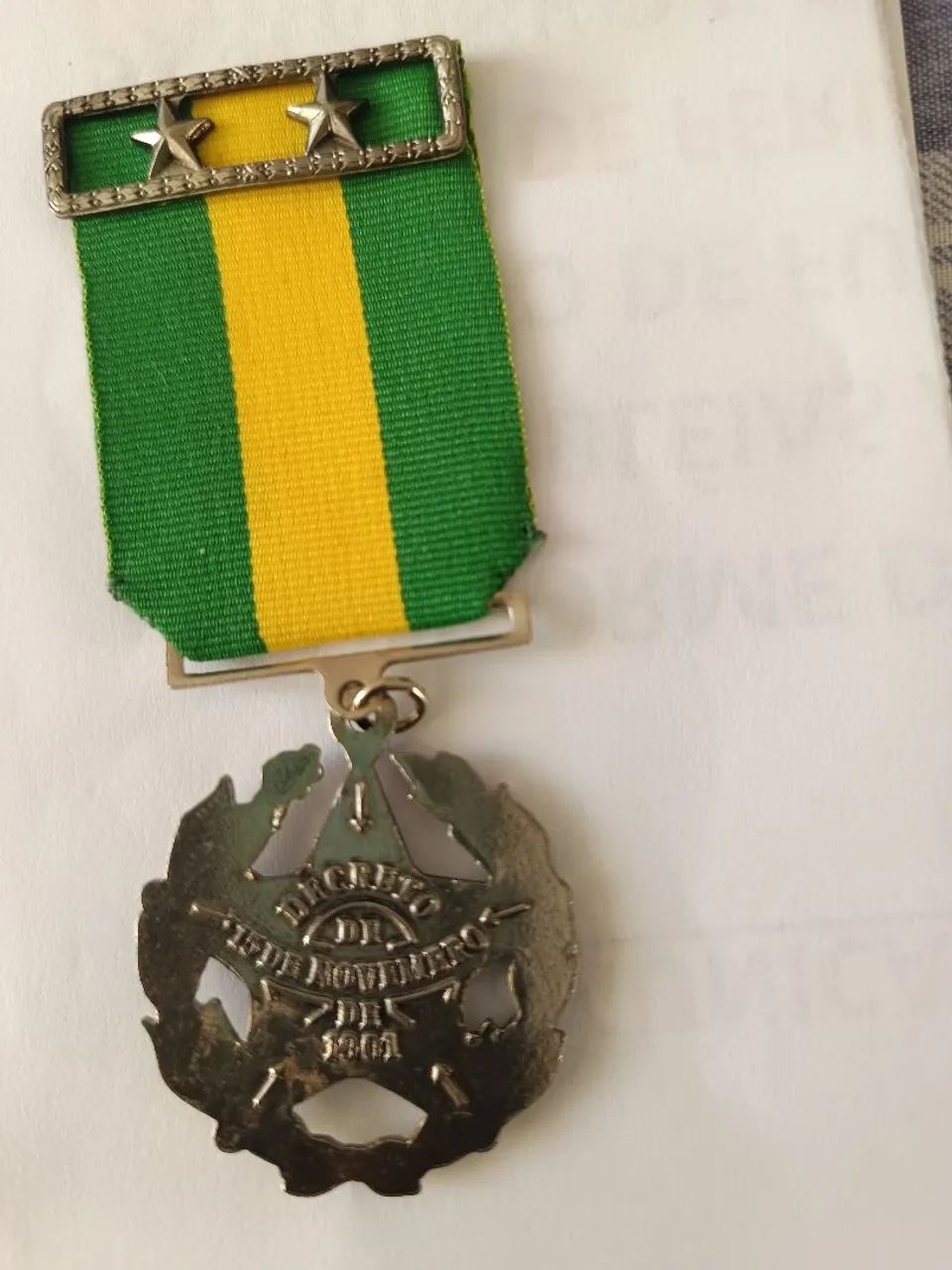 02 medalhas militares de 20 e 30 anos de serviço. - Foto 2
