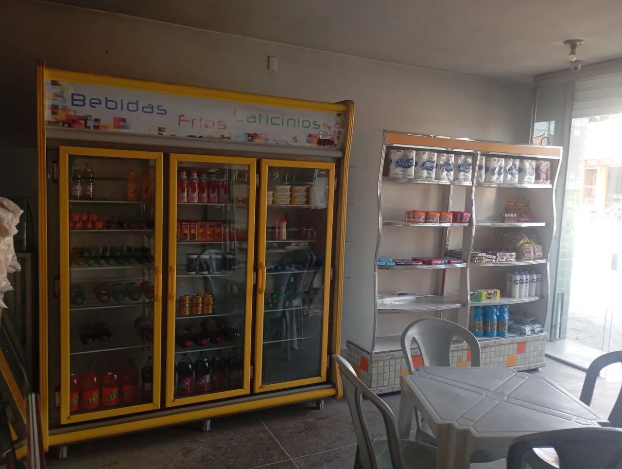 VENDE-SE - ARMÁRIOS DE PADARIA - Foto 2