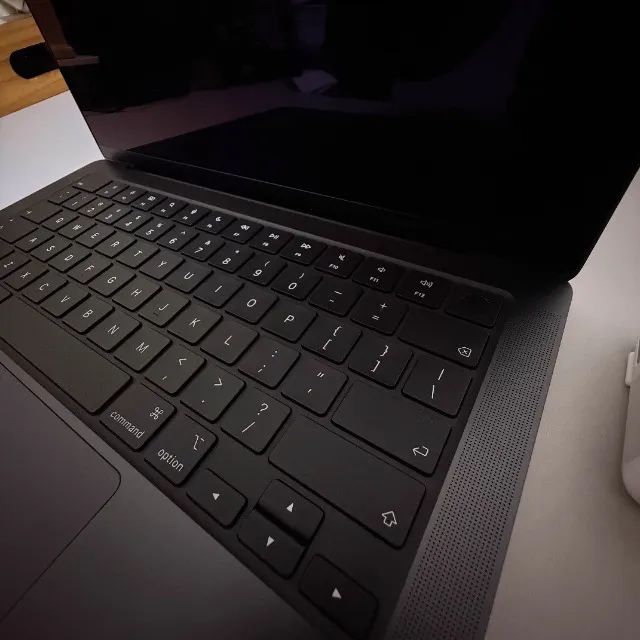 Macbook Pro M5 Com Chip Pro 24gb 2TB SSD 14" - Com 15 Núcleos CPU E 16 Núcleos GPU - Foto 5