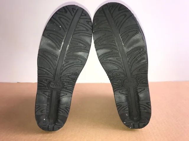Bota para chuva marca Delta - Foto 5