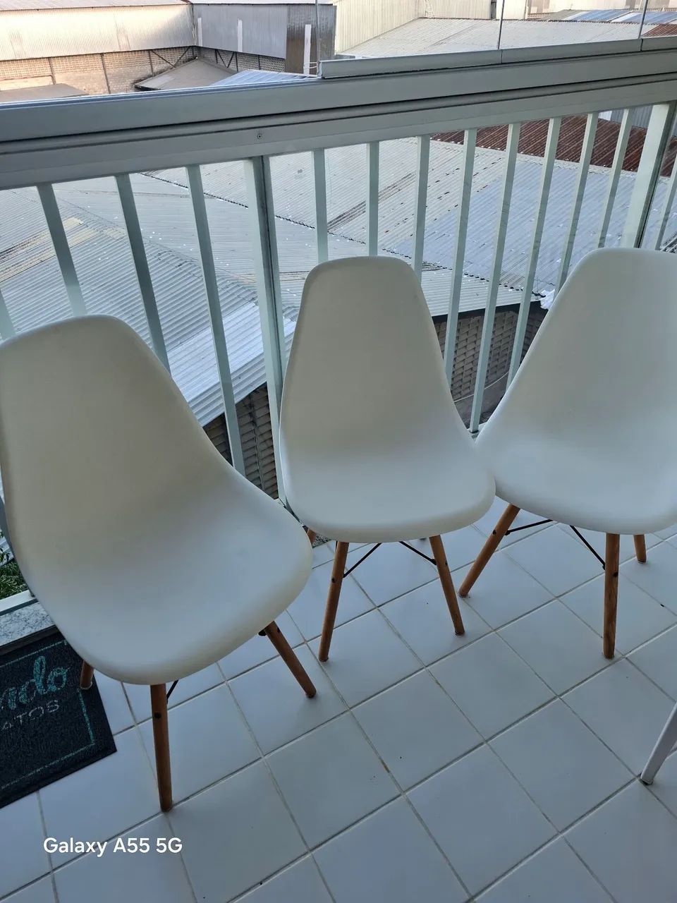 Kit 3 Cadeiras Charles Eames Eiffel Brancas - Ótimo Estado