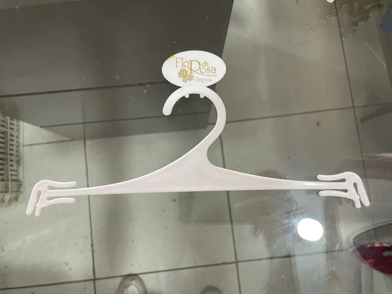 Lote 90 Cabide Branco para Lingerie - Foto 2