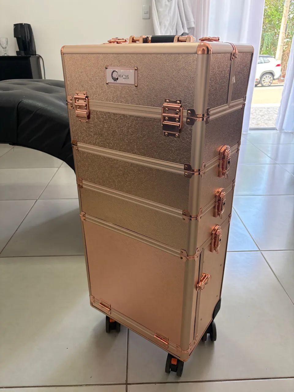 Maleta com 3 divisória e 3 gavetinhas rose gold  - Foto 2