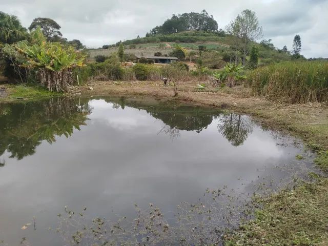 Chácara com lago peixe em caxixe perto de pedra azul 