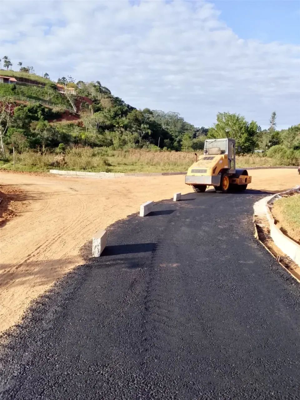 COMPRE O TERRENO E DECIDA O PROJETO DEPOIS - Foto 3