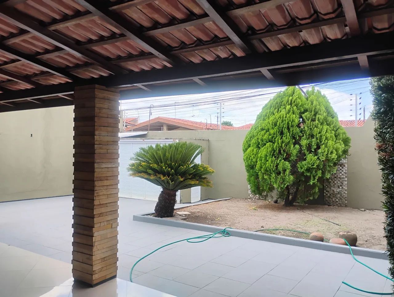 Casa no Cohatrac pq Aurora com piscina - Foto 3