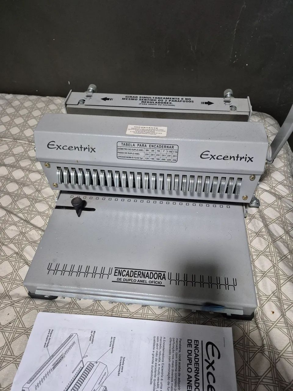 ENCADERNADORA EXCENTRIX 2X1