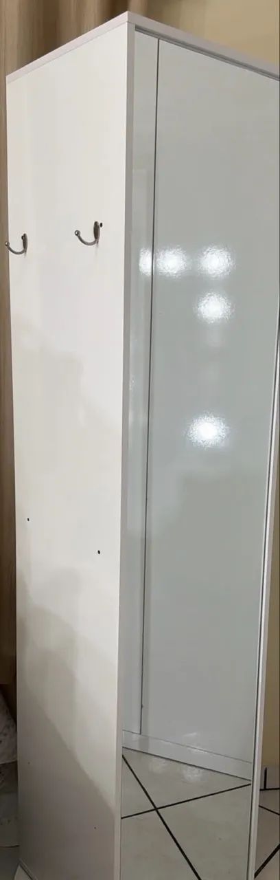Guarda roupa e sapateira 