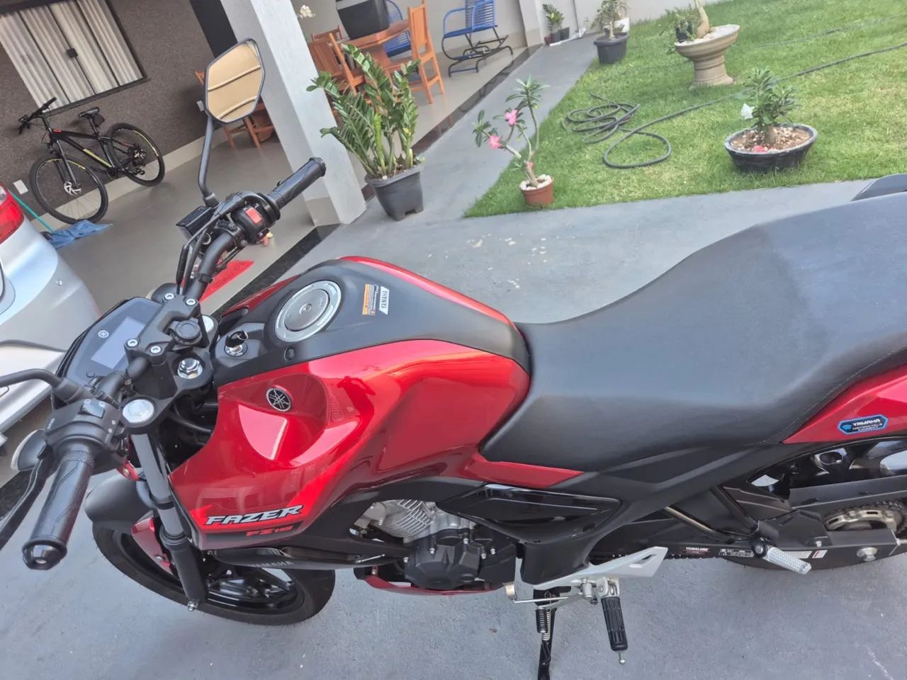 Yamaha 2025 - Foto 2