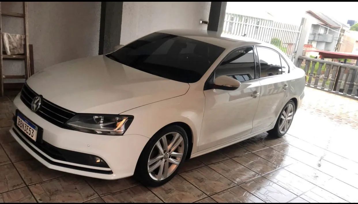 Volkswagen Jetta JETTA Comfortline 1.4 TSI 16V 4p Aut. 2017