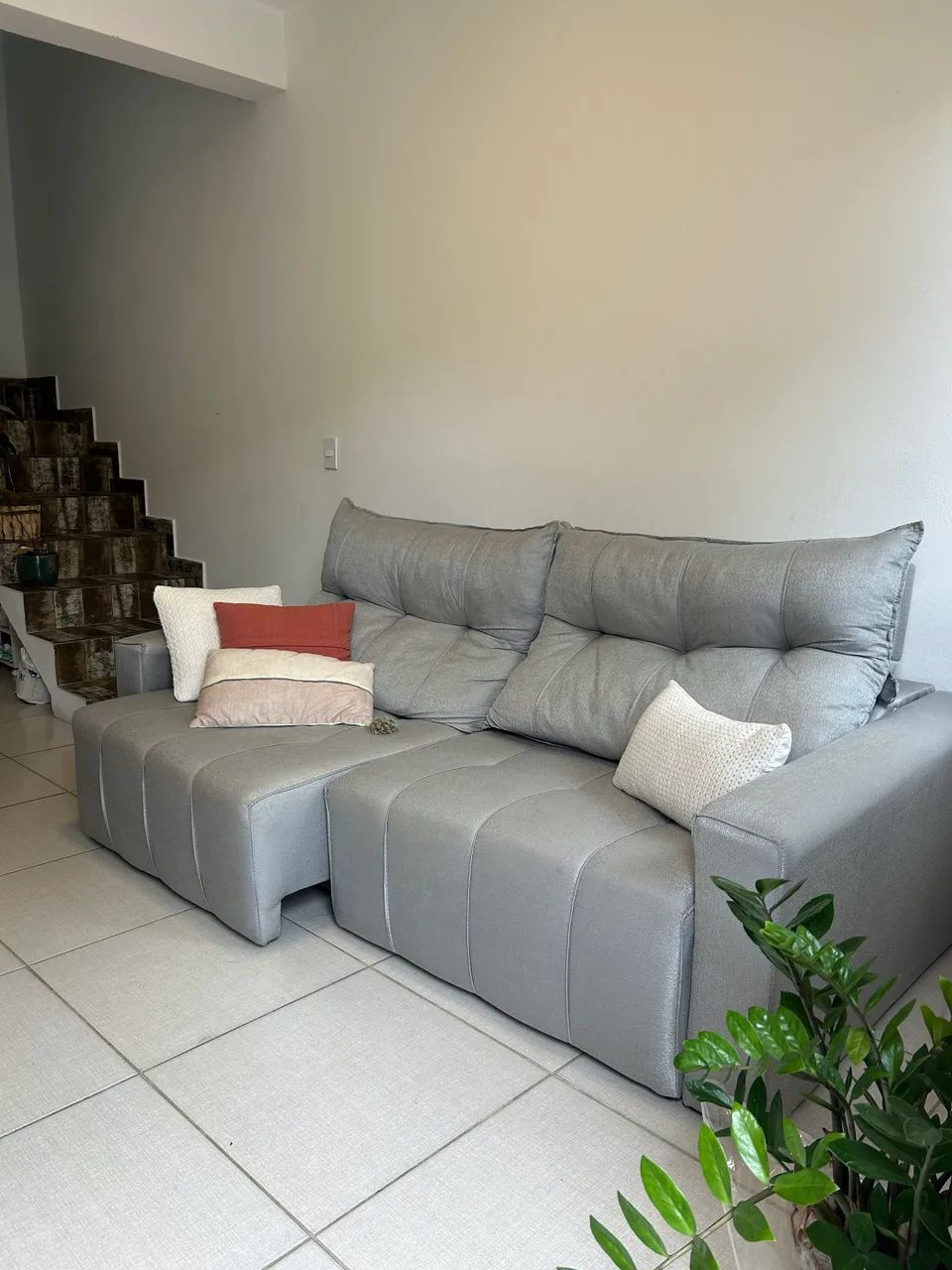 SOFÁ CAMA RETRÁTIL CINZA 2m x 1,15m - Foto 2