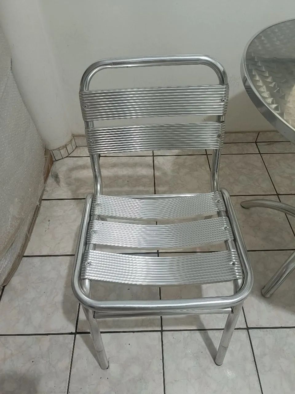 Conjunto mesa e cadeiras de alumínio  - Foto 2