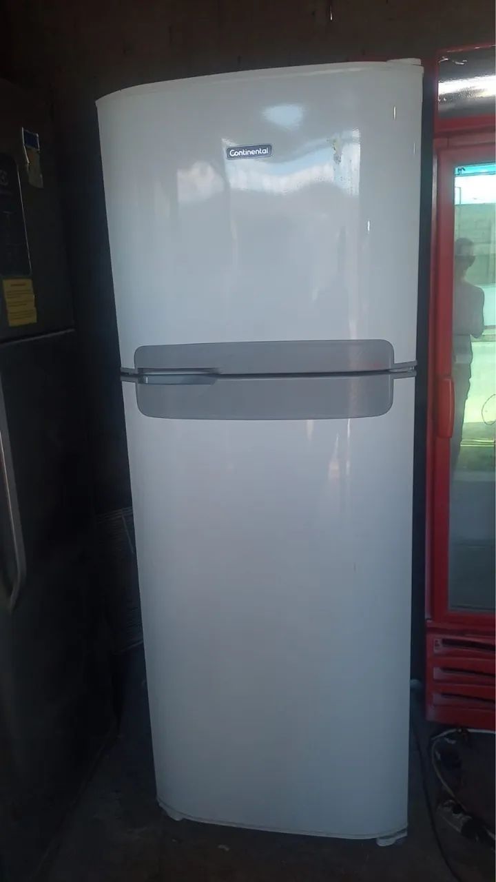 Geladeira continental 
