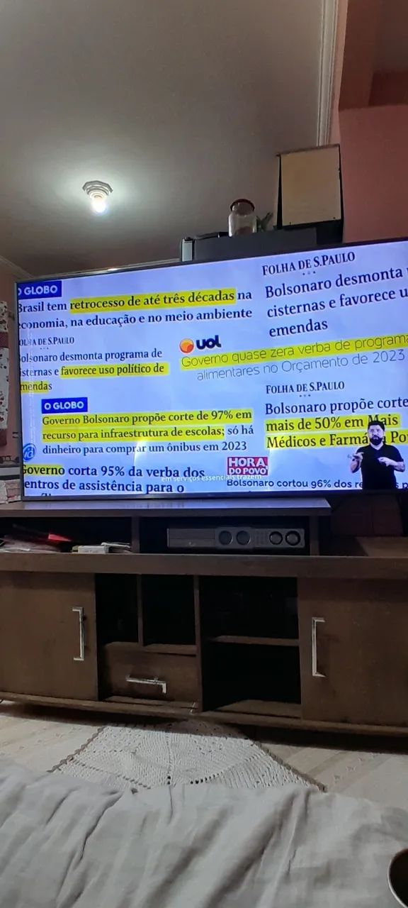 Tv 70 polegadas 2 mancha - Foto 2