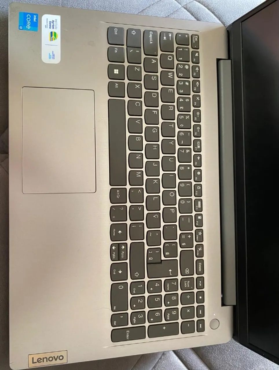 Notebook Lenovo i3 SSD 256GB Rápido + Windows 11 - Notebooks