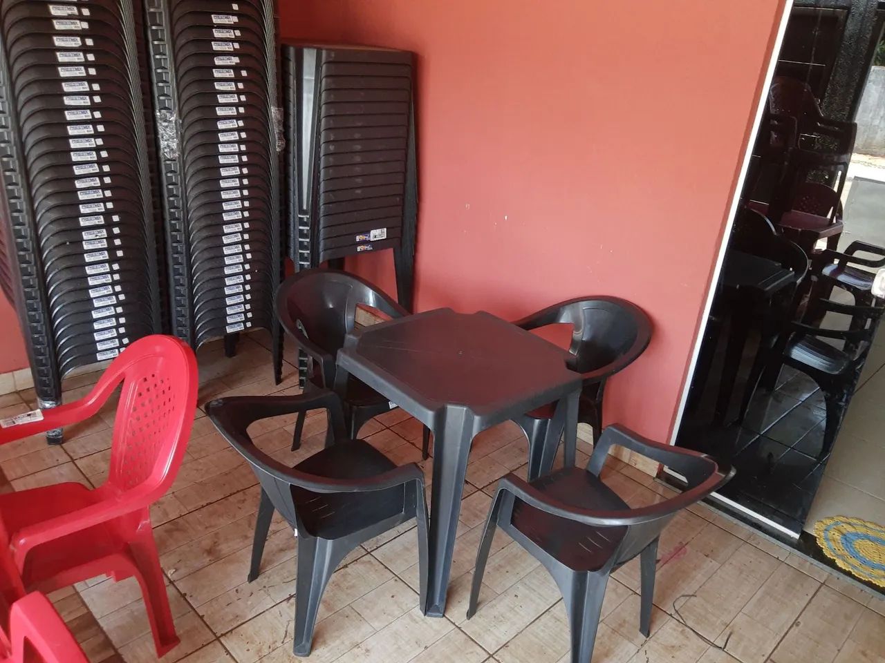 Mesa e cadeira nova zap 992836-172 - Foto 3