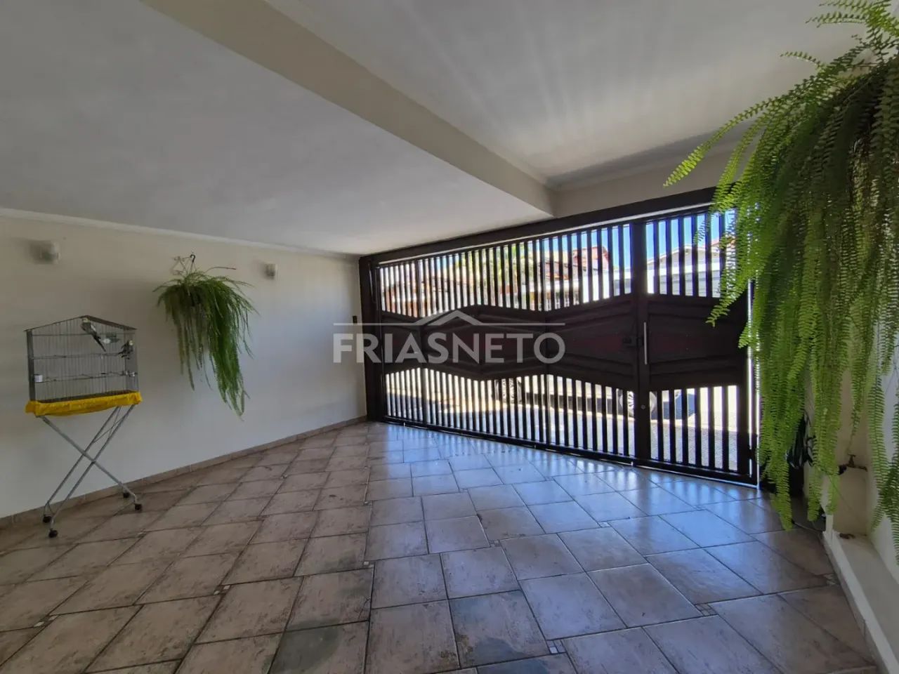 Casa à venda no bairro Jardim Petrópolis