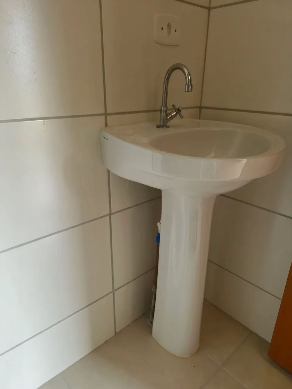 Pia e coluna sanitário  - Foto 4