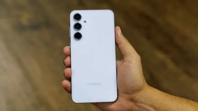 SAMSUNG A55 
