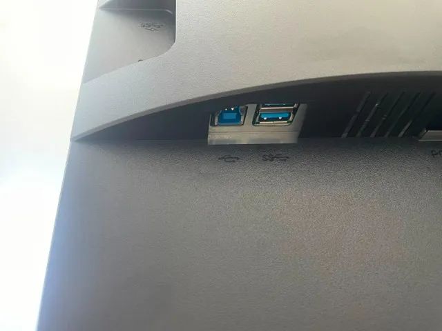 Monitor Aoc 21,5 Full Hd Pivot  - Foto 4