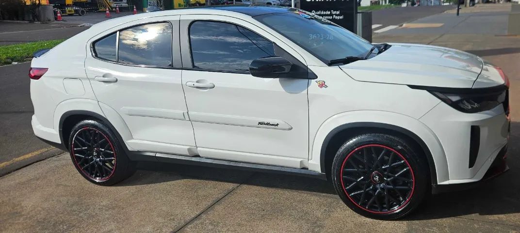 Fiat Fastback Abarth Turbo Flex 1.3 Aut. 2024