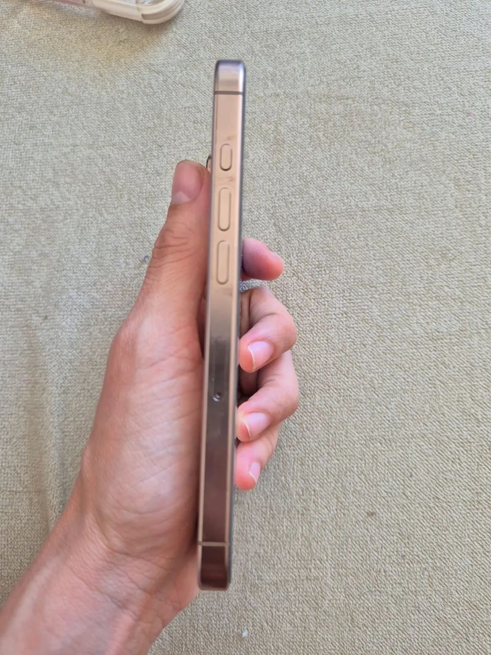 iPhone 16 pro 128 GB - Foto 5