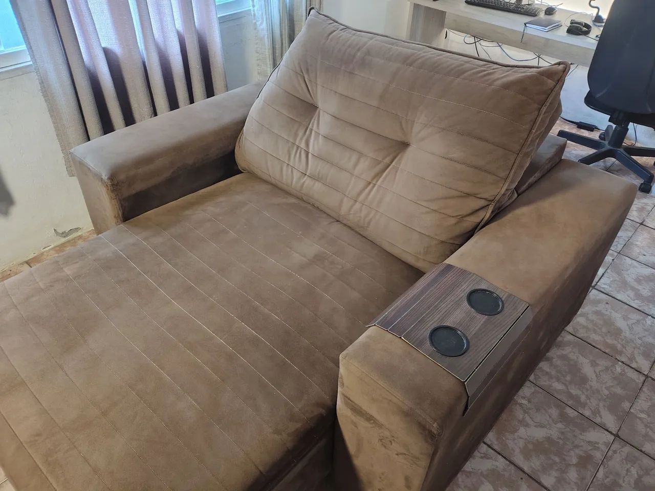 Sofá retratil com chaise. - Foto 2